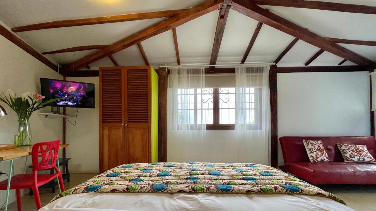Iguanazu Bed & Breakfast Guayaquil Ngoại thất bức ảnh