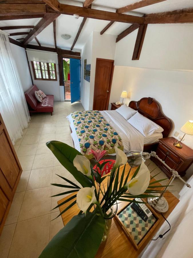 Iguanazu Bed & Breakfast Guayaquil Ngoại thất bức ảnh