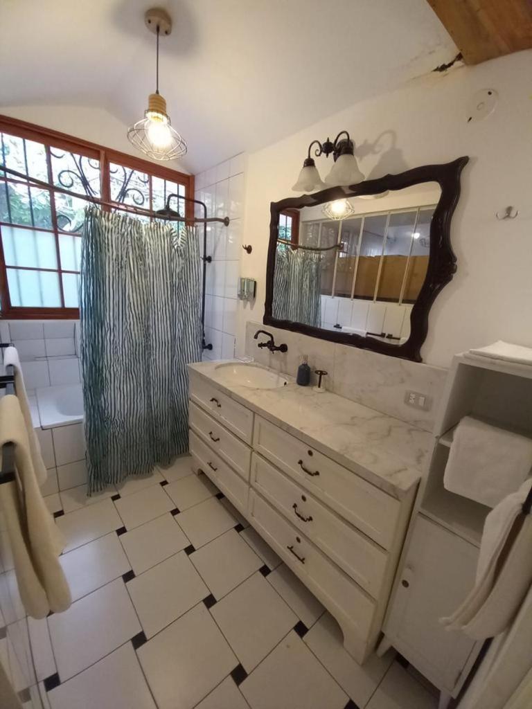 Iguanazu Bed & Breakfast Guayaquil Ngoại thất bức ảnh
