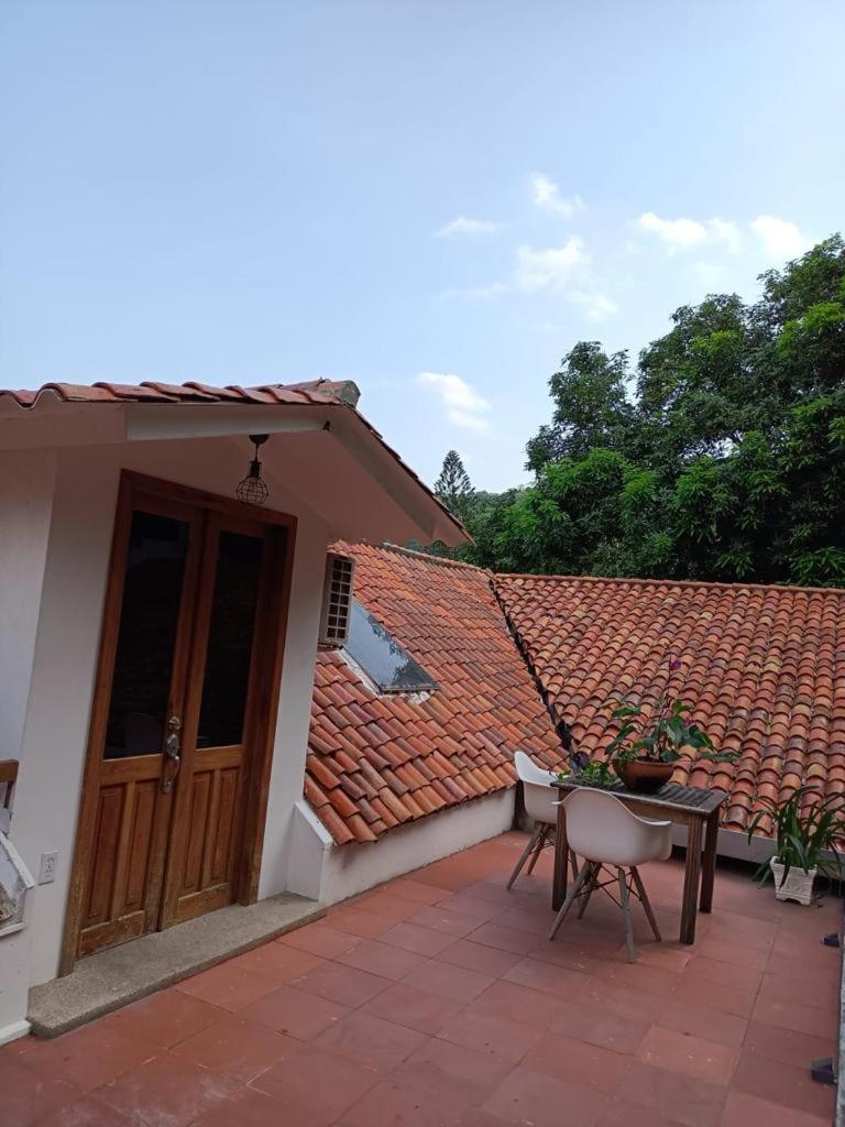 Iguanazu Bed & Breakfast Guayaquil Ngoại thất bức ảnh