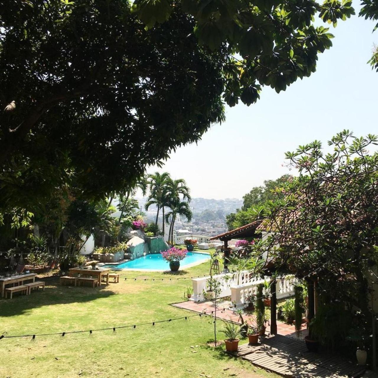 Iguanazu Bed & Breakfast Guayaquil Ngoại thất bức ảnh