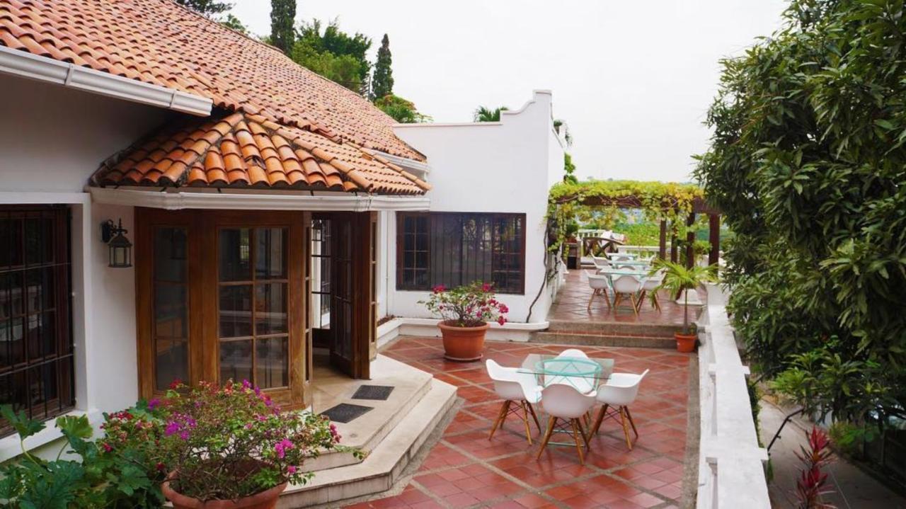 Iguanazu Bed & Breakfast Guayaquil Ngoại thất bức ảnh
